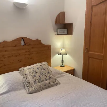 Clos De La Charlanon By Interhome Lägenhet Chamonix